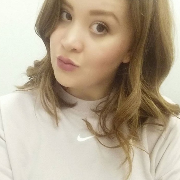 Meet your Posher, Lidia - Picture 3 of 4